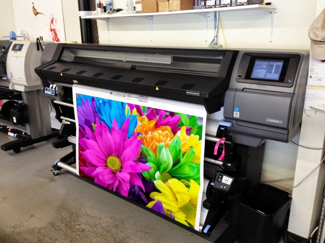 FASTSIGNS_Asheville_HPLatexPrinter